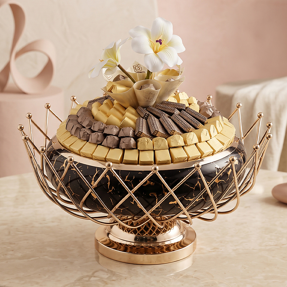 Majesty's tray