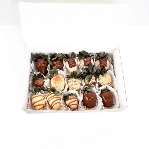 15 Pieces Strawberries Dipped in the Chocolate