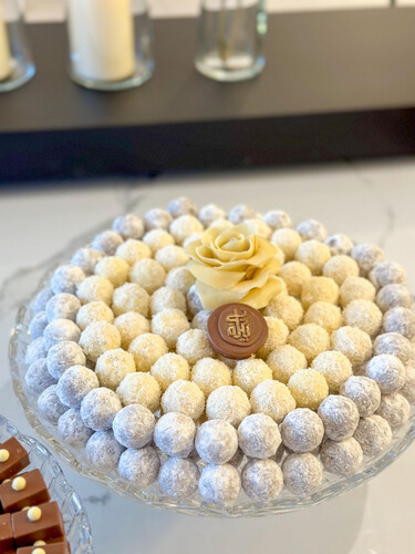 Salt Caramel Balls and Coconut Balls