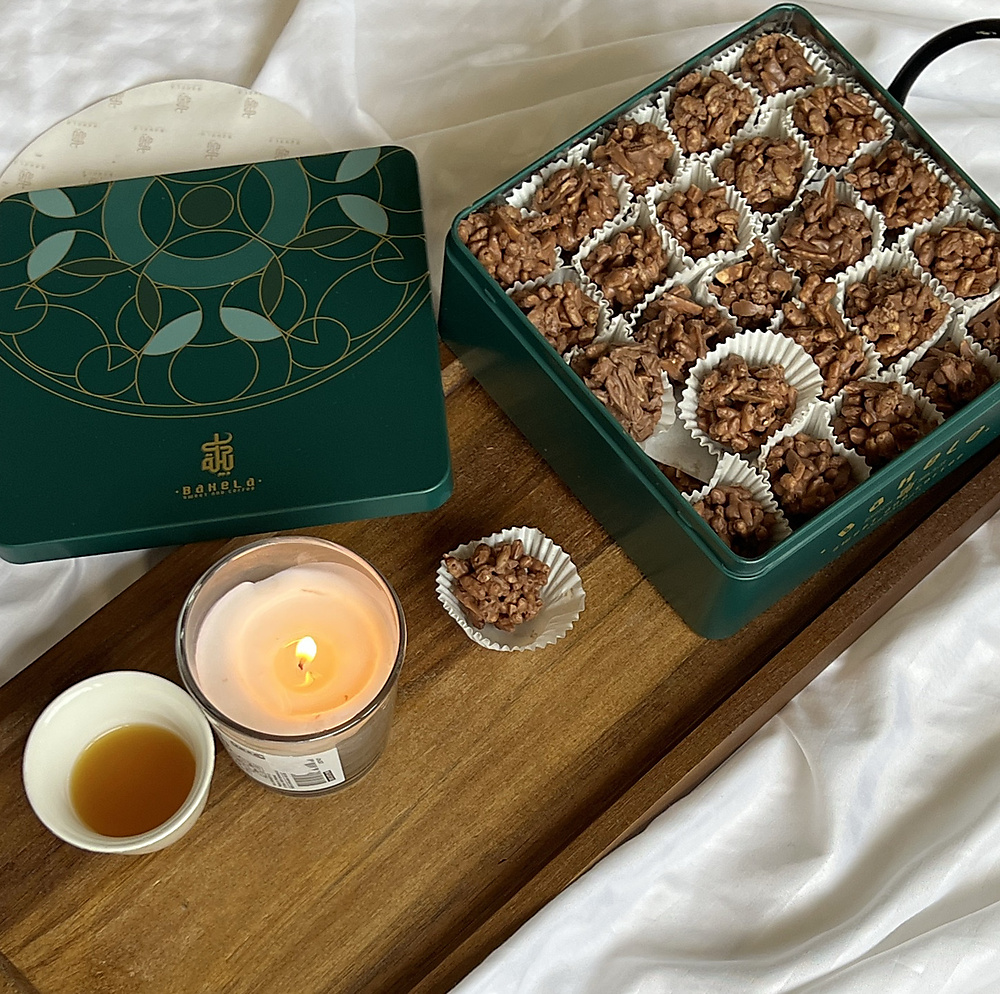 Almond Cocoa Crispy – 40 Pieces