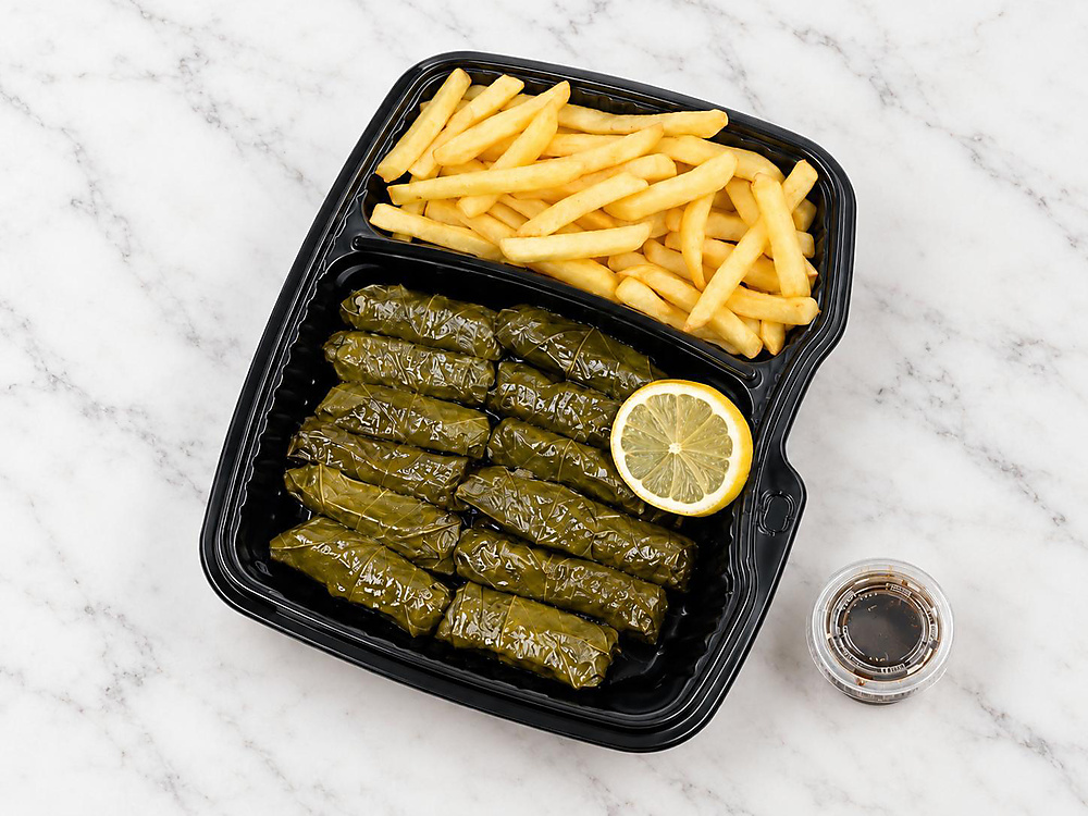 وجبه ورق عنب مع شيبس و مشروب غازي