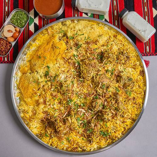 وجبة برياني دجاج  5 \ 8 اشخاص