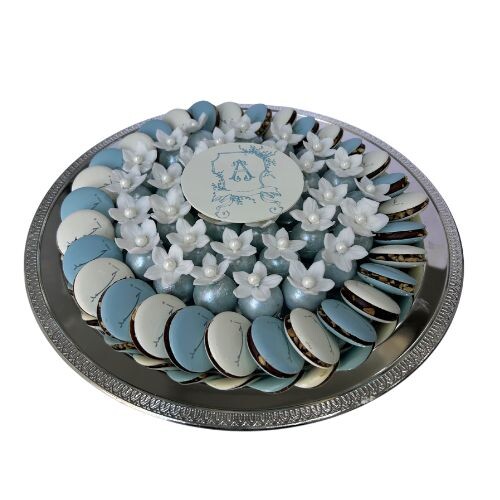 Rose truffle + chocolate macron