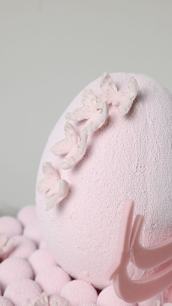 Velvet Dome with Chocolate Egg