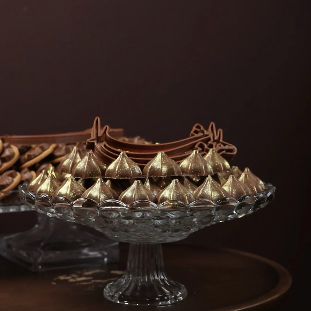 Large Sculpture Topper