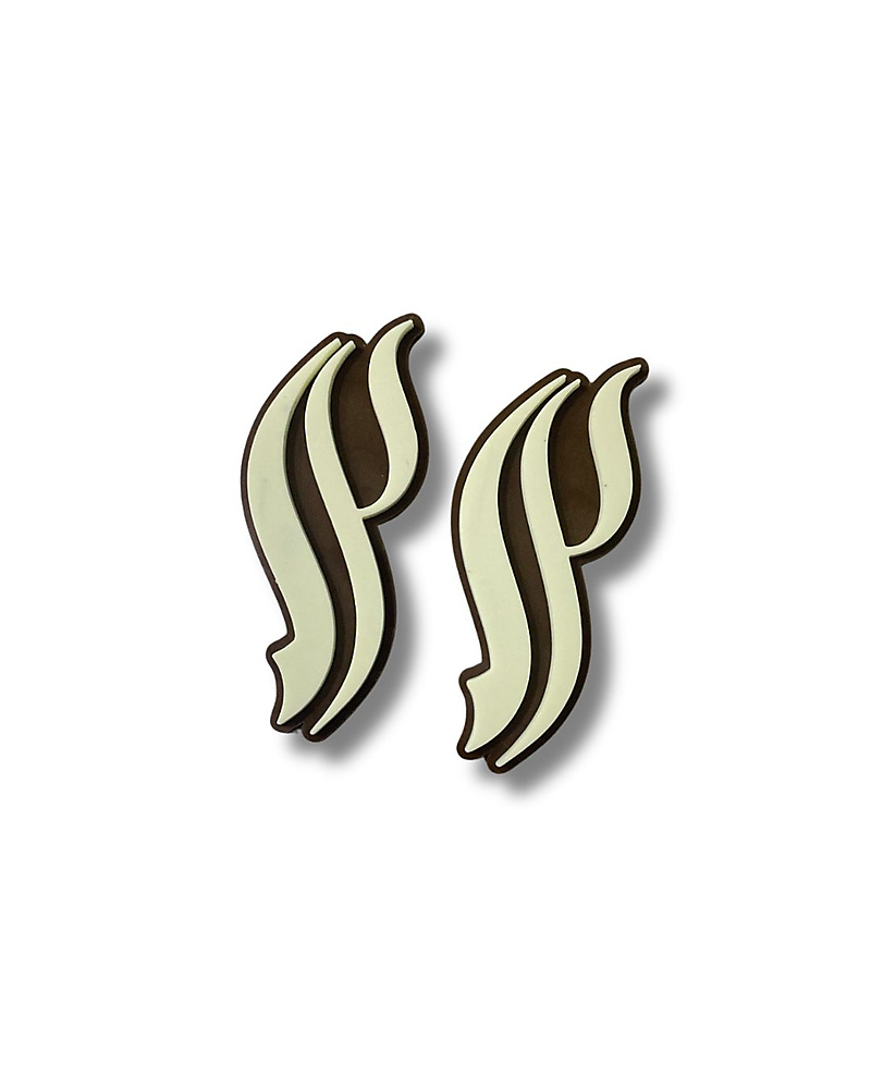 Dual-Tone Cutout Chocolate