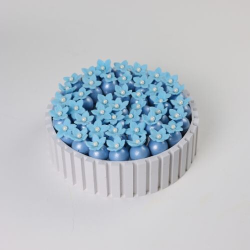 Chocolate Truffle topped with Fondant Rose and Pearl