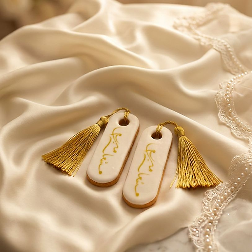 Long Biscuit with a tassel