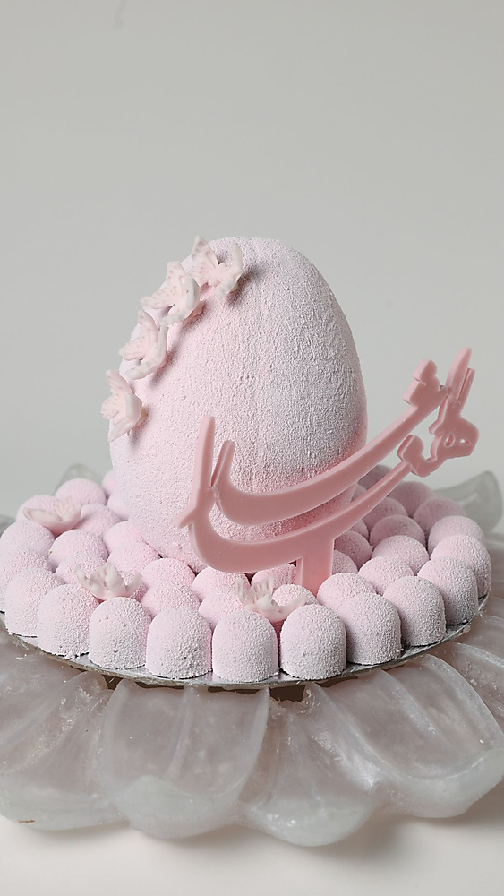 Velvet Dome with Chocolate Egg