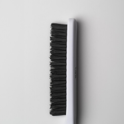 SLEEK – فرشاة تنعيم رفيعة وأنيقة