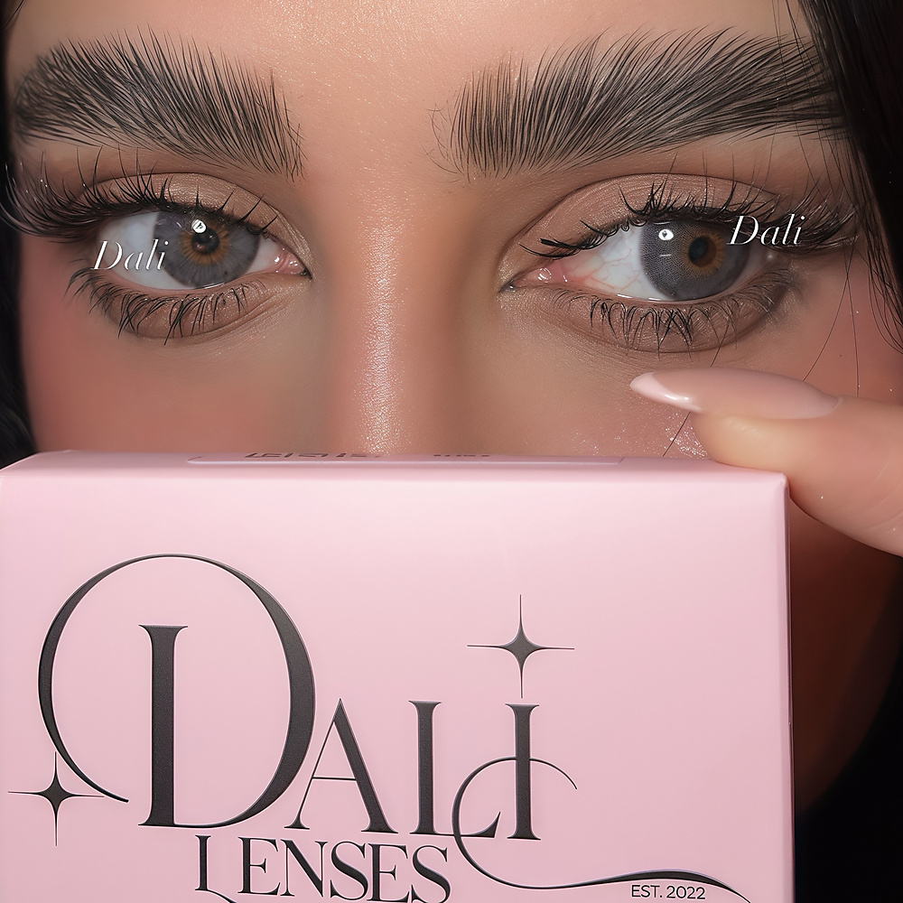 عدسه سبيس