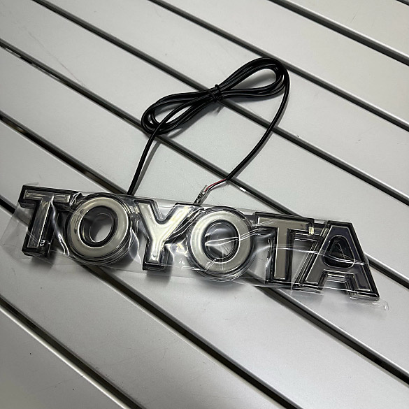 Toyota logo light