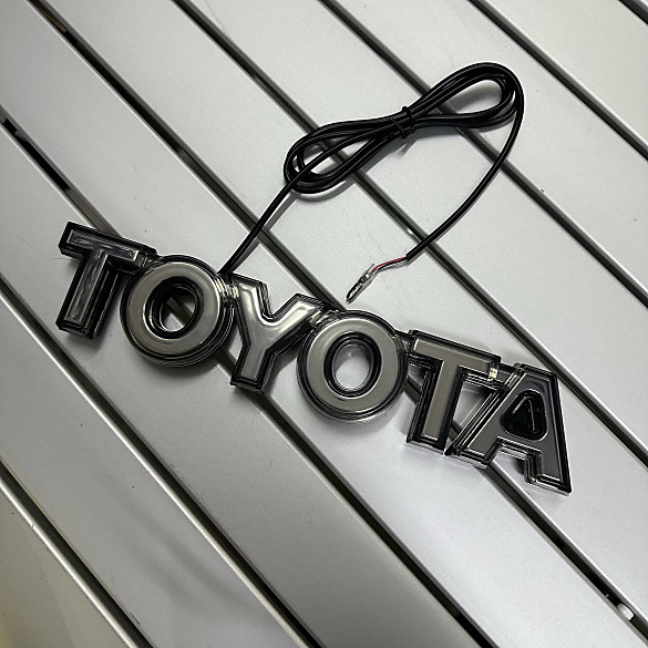 Toyota logo light