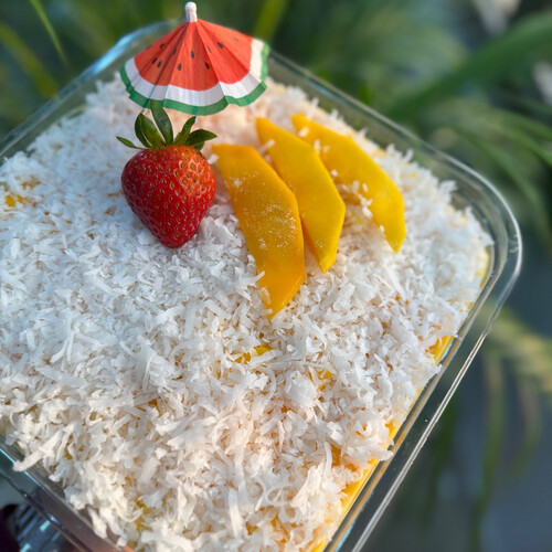 Mango coconut cake 🌴