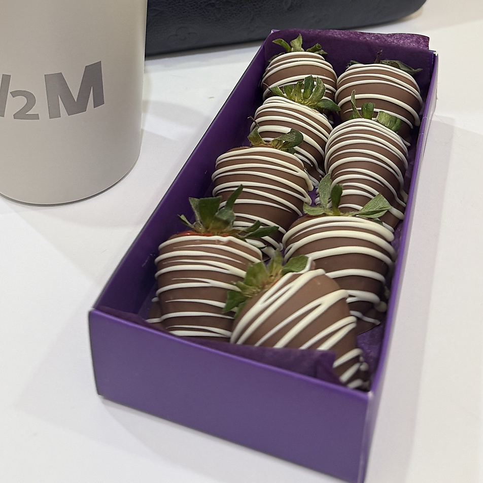 small box strawberry