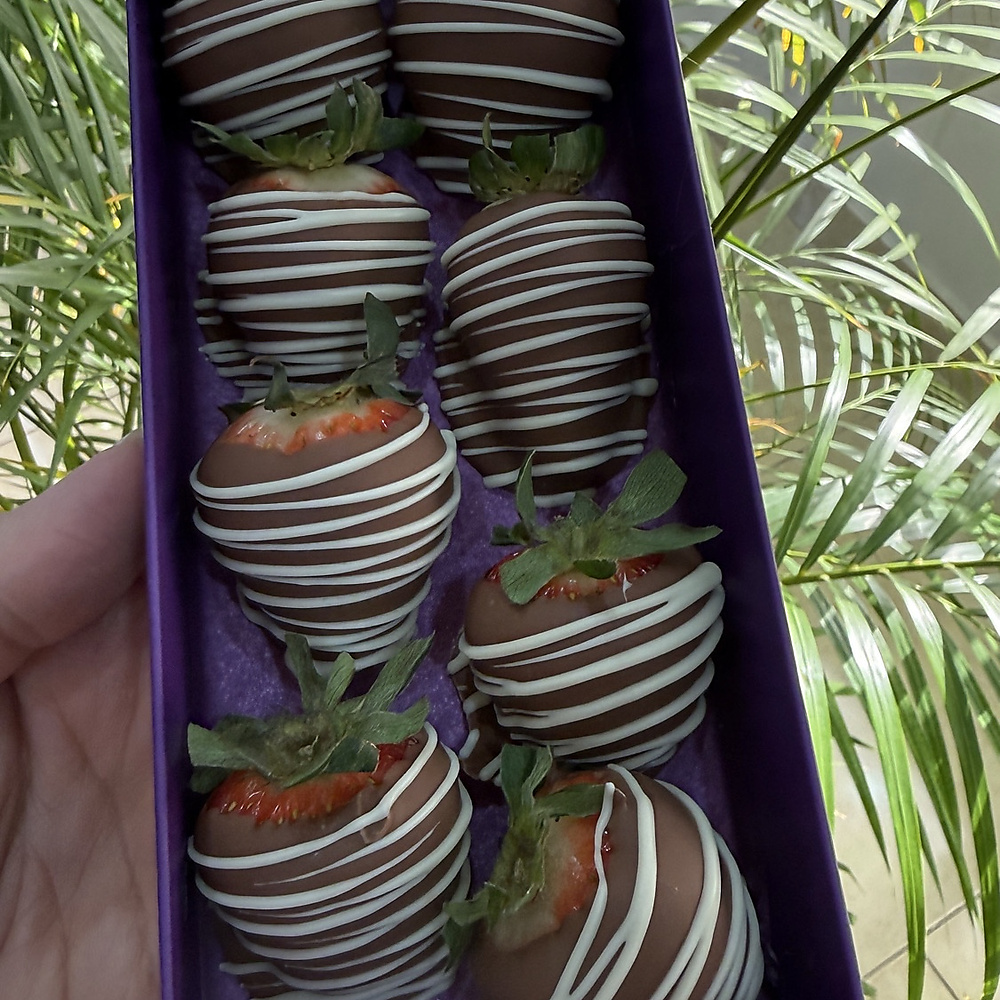 small box strawberry