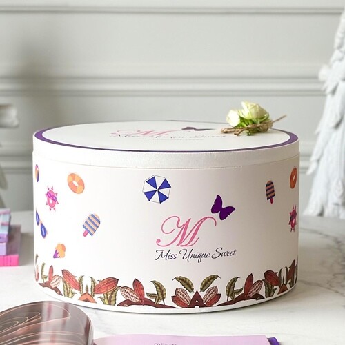 Mini Box Of Mango And Strawberry Mix