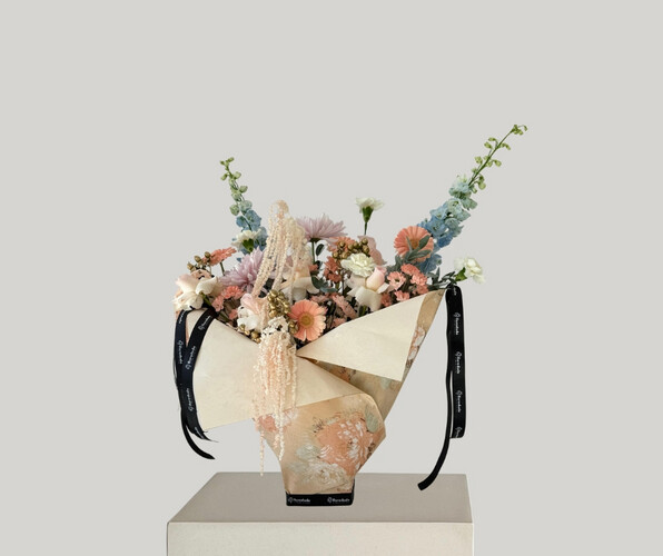 Elegant Pink | وردي أنيق