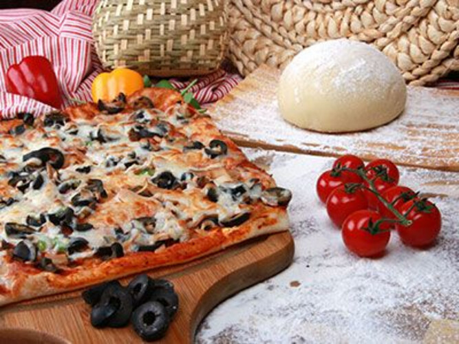 Vegetable Meshaltet Pizza