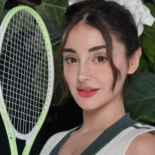 فورايڤر يانغ.