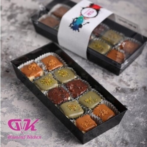 مكس بايتس بالصلصات الثلاث  فستق وكرانشي شوكليت ولوتس