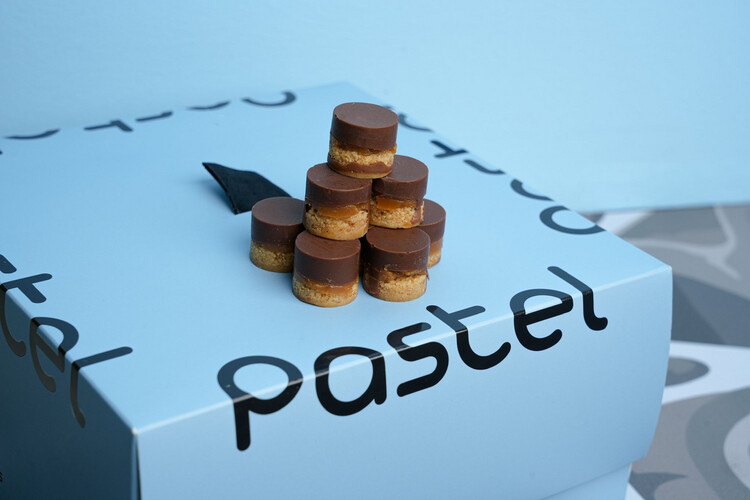 Pastel Caramel - big