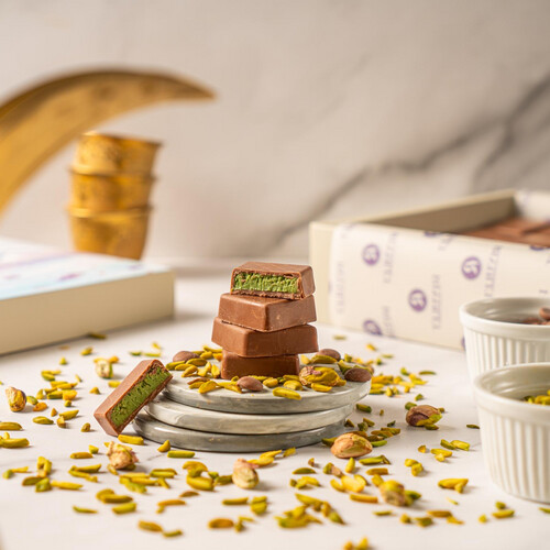 Cocoa alhaba (Kunafa and Pistachio)