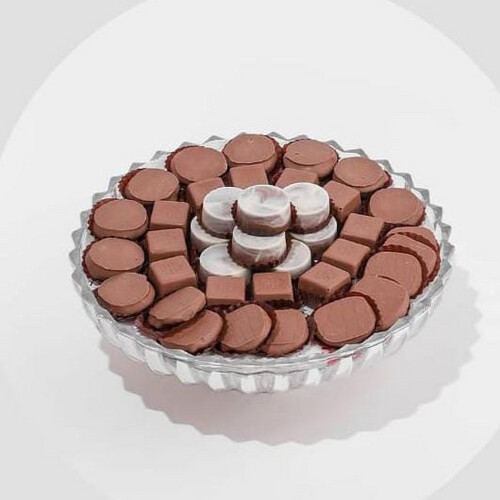 Chocolate crystal plate