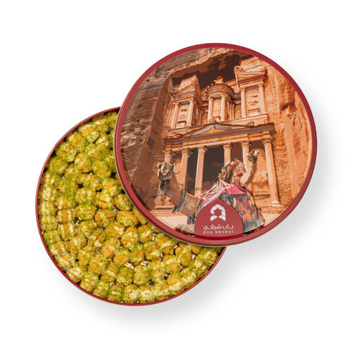 Milk petit four large