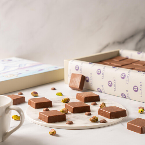 Cocoa alhaba (Kunafa and Pistachio)