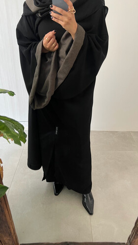 نص بشت + تخريجه كشميري + ملفع نفس الخريجه - بالملاحظات كتابة قياس ( الكتف ، الصدر ، طول الكم )