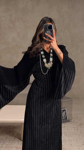 مخمل شيفون وكريب -الرجاء كتابة قياس ( الكتف ، طول الكم ) بالملاحظات