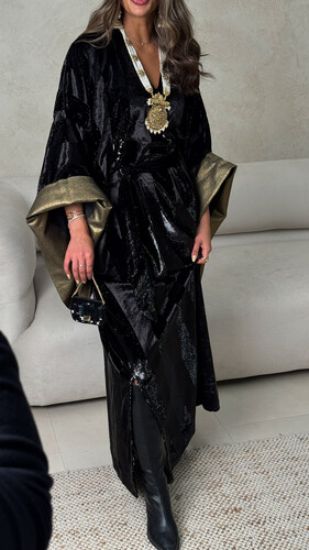 مخمل مقلم اسود مع فتحات جانبية