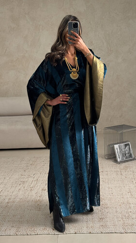 مخمل مقلم تركواز مع فتحات جانبية