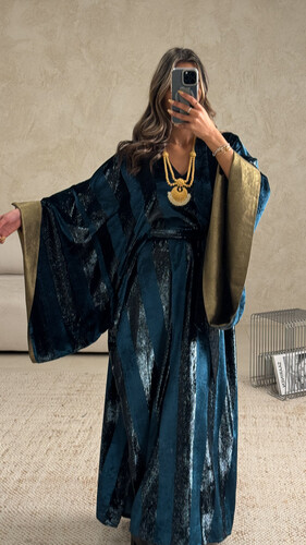 مخمل مقلم تركواز مع فتحات جانبية