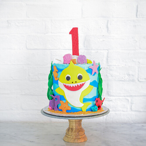 Baby Shark Cake
