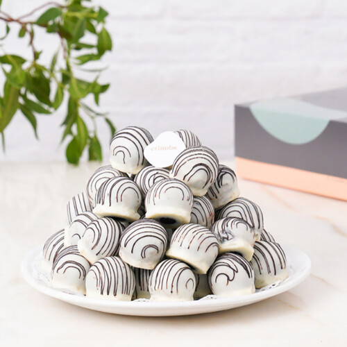 Oreo Cake Bites