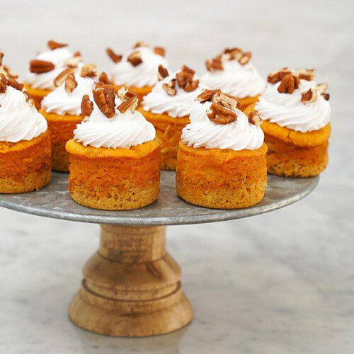 Mini Pumpkin Cakes