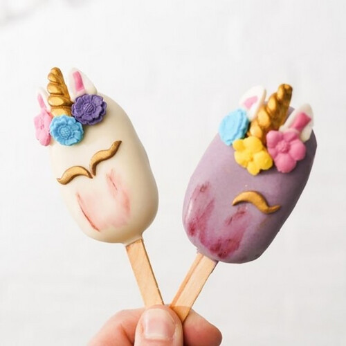 Unicorn Cakesickles 2