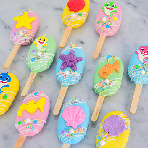 Baby Shark Cake & Cakesickles