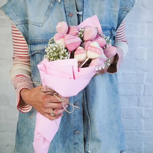 Mini Tower & Love Pops Bouquet