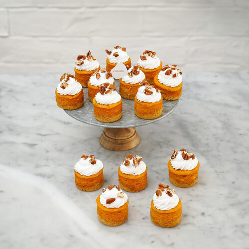Mini Pumpkin Cakes