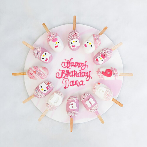 Hello Kitty Cakesickles 2