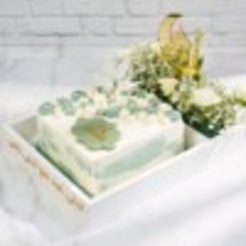 Eid Mubarak Tray & Roses
