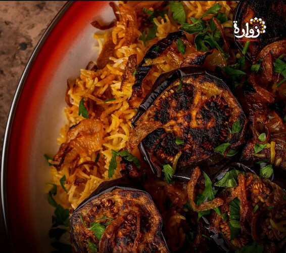 مقلوبه دجاج عائلي