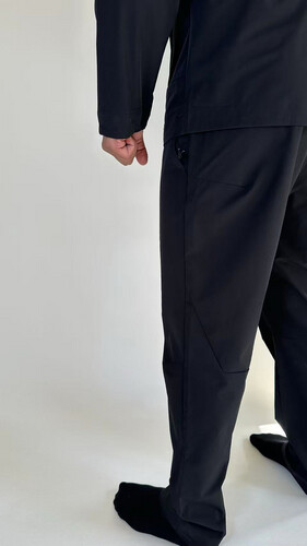 men tracksuit ( breathable fabric for workout)