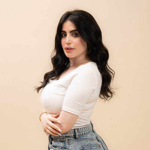 نص باروكة الملكة + المنتج الاصلي CHIC BOOM مشط