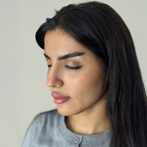 غرة فرونت بانجز شقراء