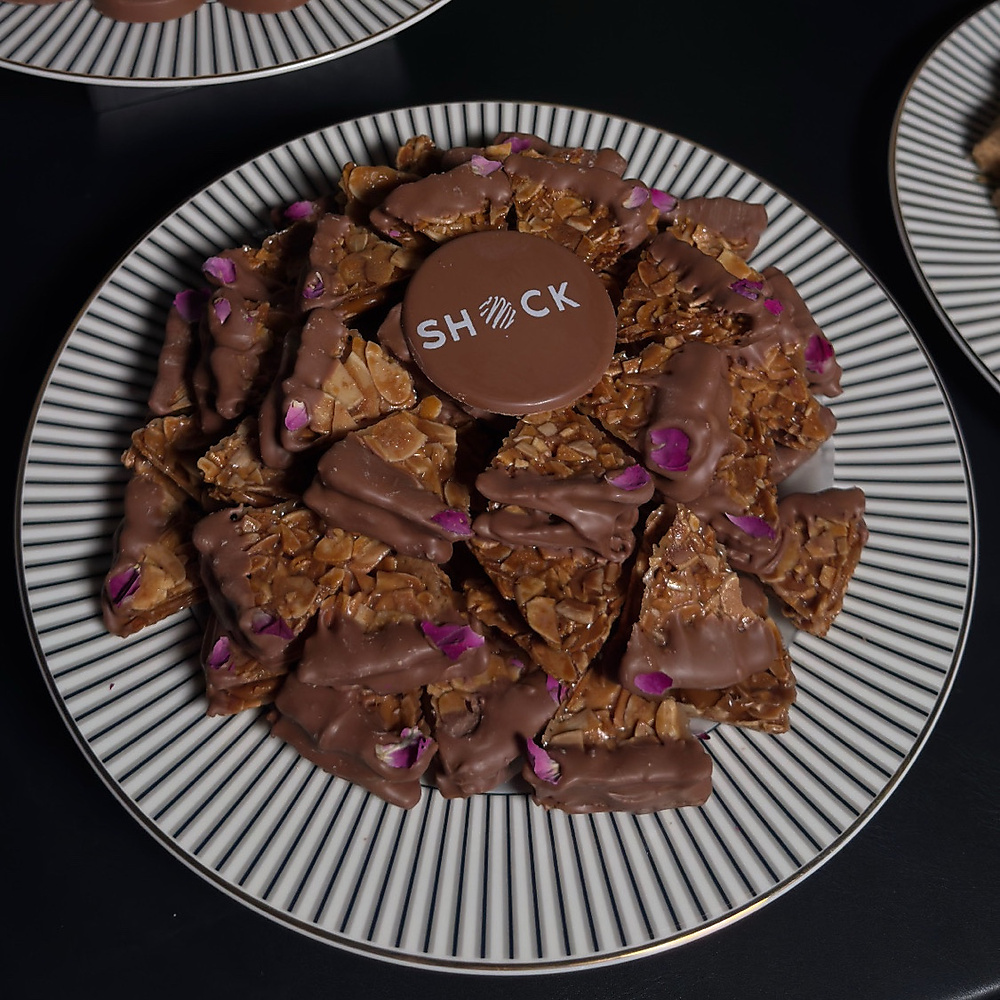 Almond platter