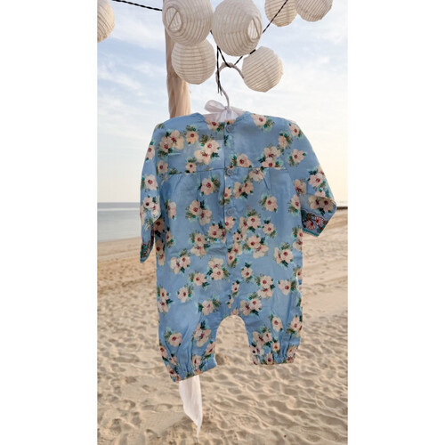 اوڤراول قطني مطرز باللون الأزرق الفاتح